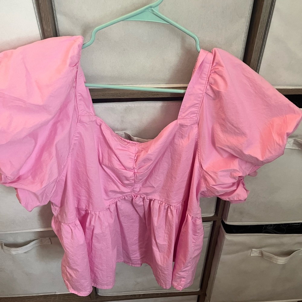 Old navy pink puff sleeve top